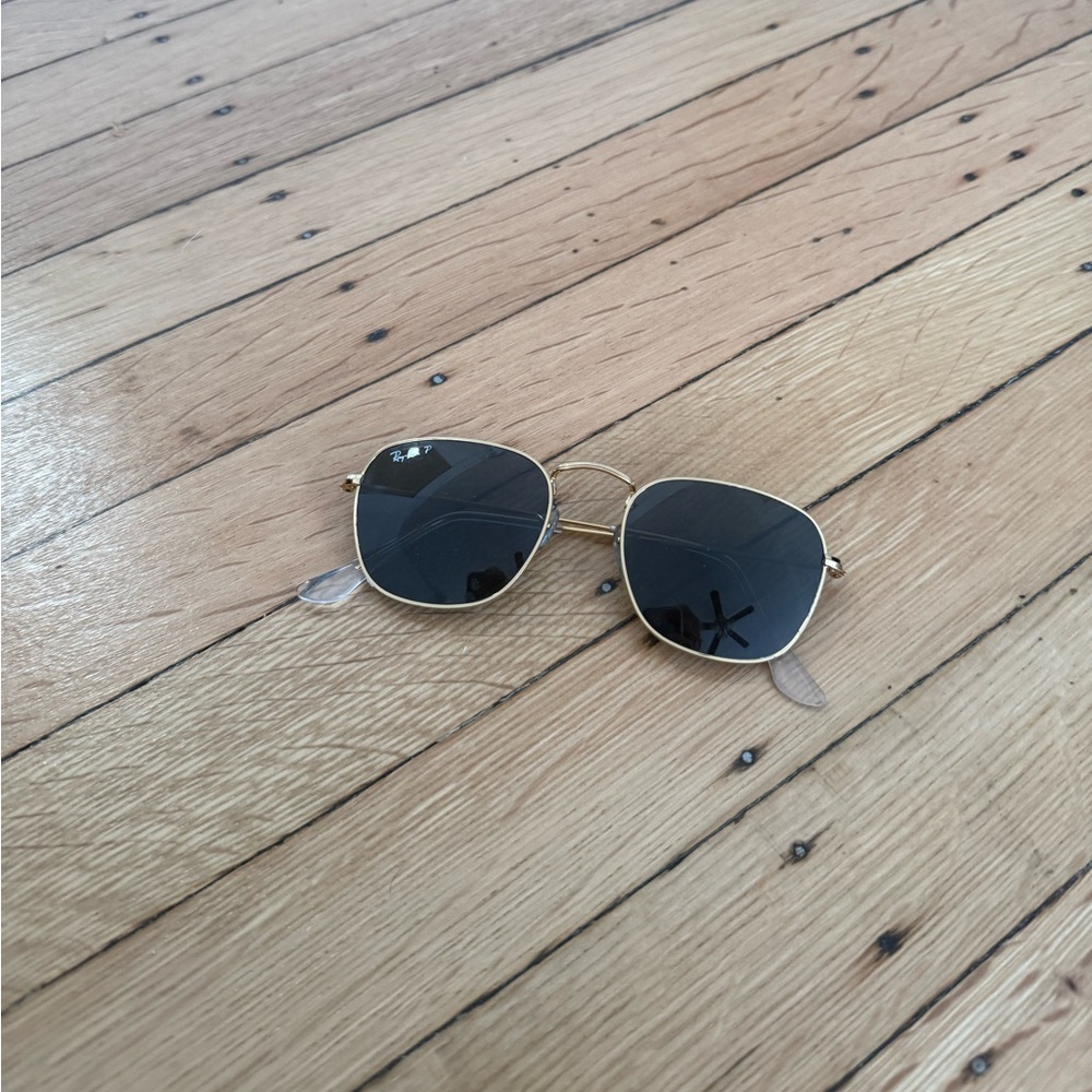 Rayban woman’s sunglasses